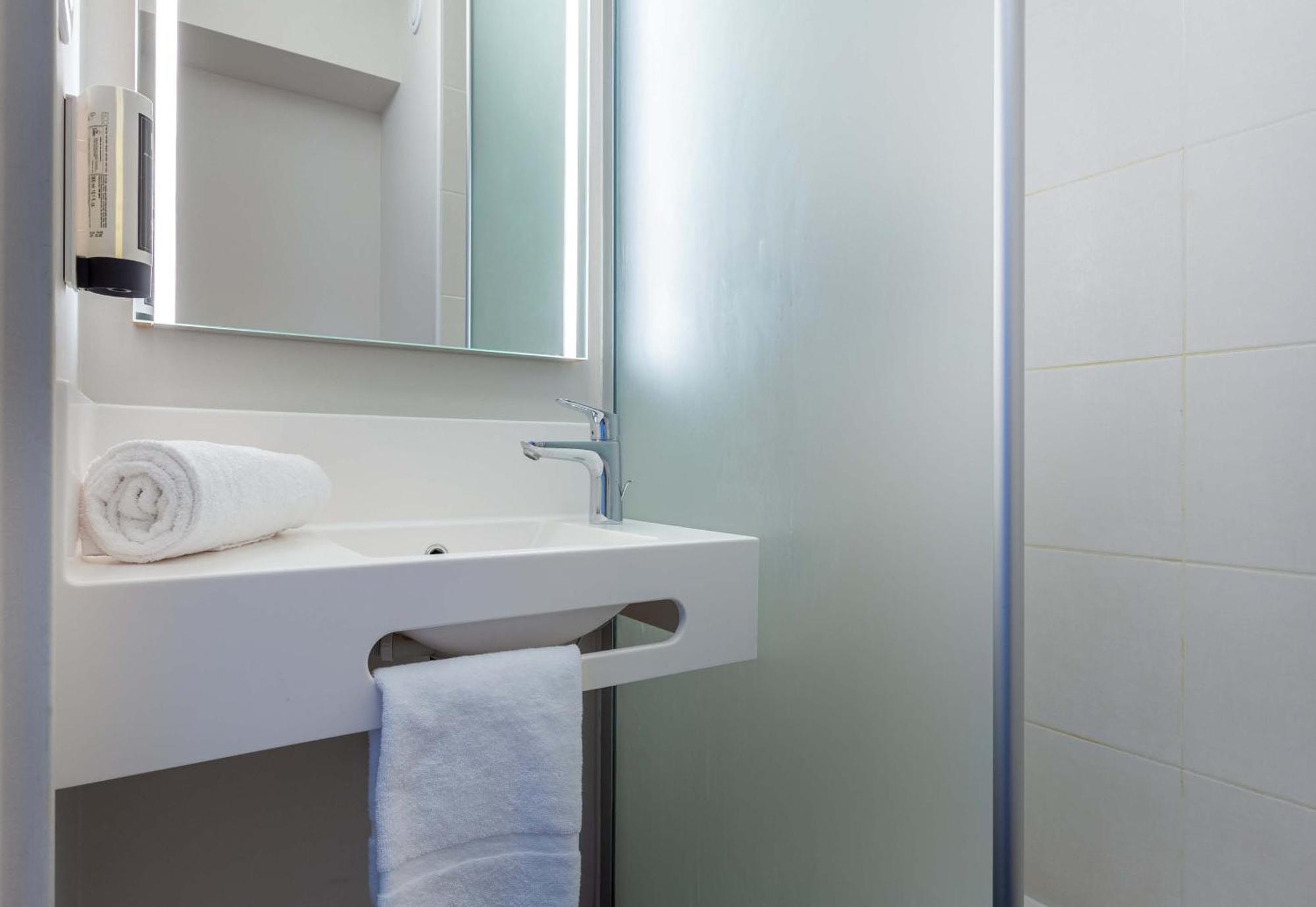 B&B Hotel Chartres Oceane 外观 照片